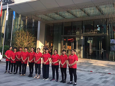 為什么眾多企業(yè)選擇外包佛山保潔公司？